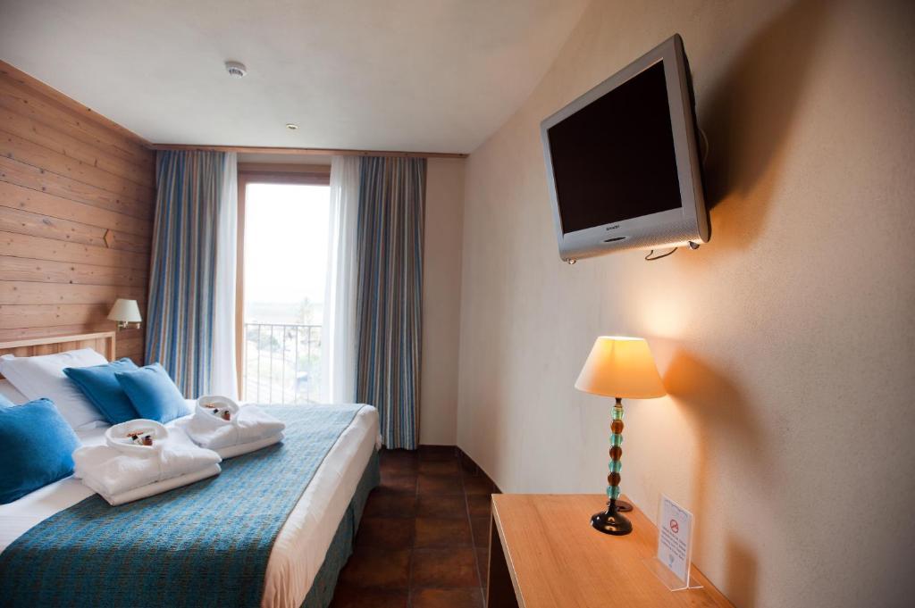 Hotel La Placa Garriguella Szoba fotó
